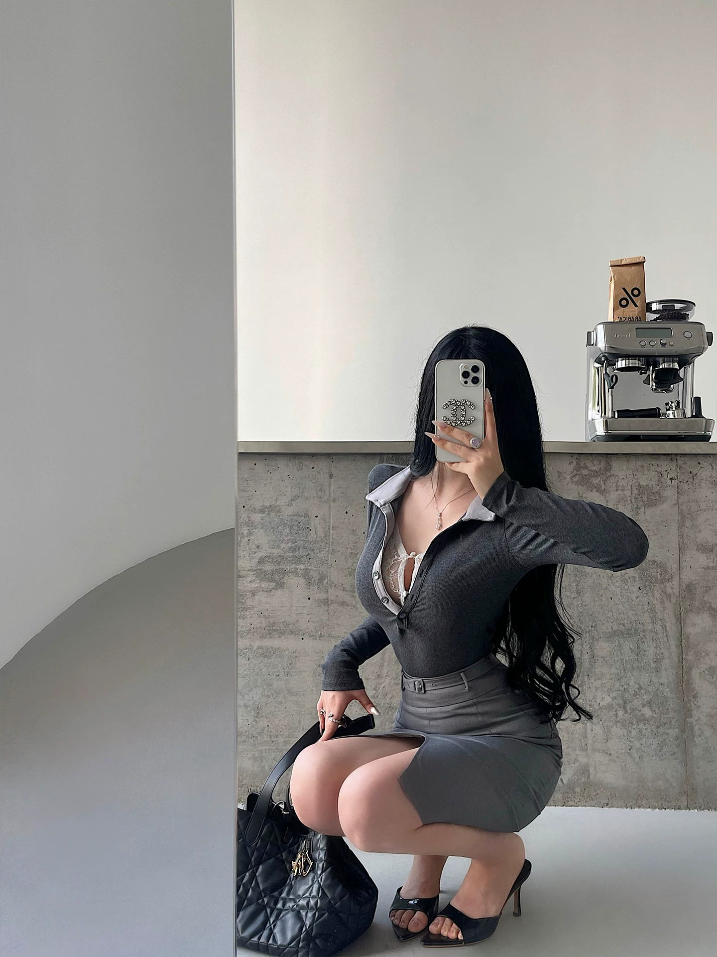 YoungGirlDay Phong cách trưởng thành Khát vọng thuần khiết Ren gợi cảm Chắp vá giả hai mảnh Áo thun dài tay giảm béo eo.