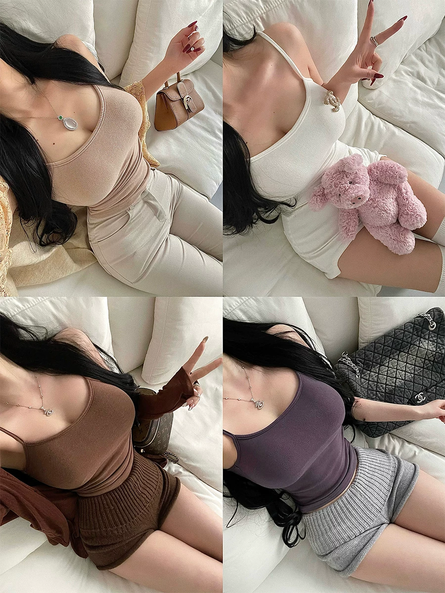 Áo hai dây kiểu dáng cơ bản ôm sát YoungGirlDay phong cách thuần khiết gợi cảm, có đệm ngực tích hợp và chất liệu vải chải mềm mại.