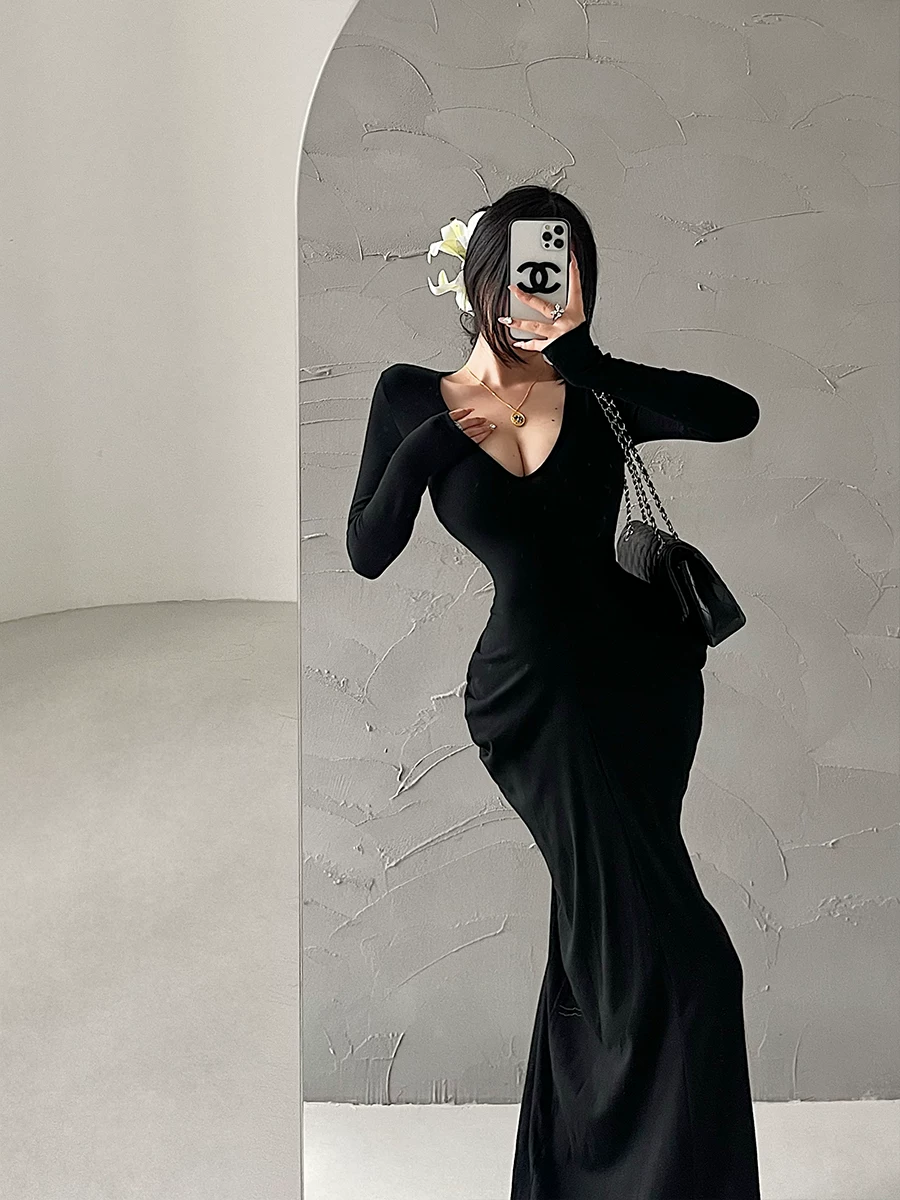 YoungGirlDay Váy dài tay kiểu dáng Kardashian phong cách châu Âu và Mỹ gợi cảm, cổ chữ V sâu, ôm eo, viền xếp nếp, tay áo dài.