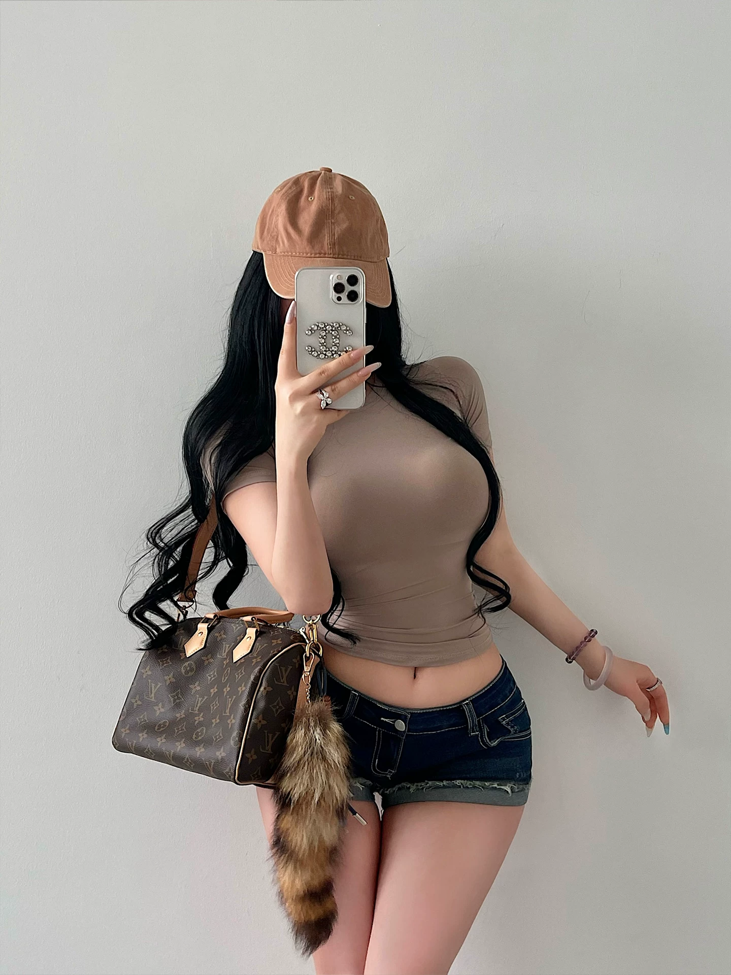Áo thun ngắn tay YoungGirlDay Kardashian kiểu dáng cơ bản, ôm sát, tôn dáng, vai thường, phong cách thể thao, nhanh khô.