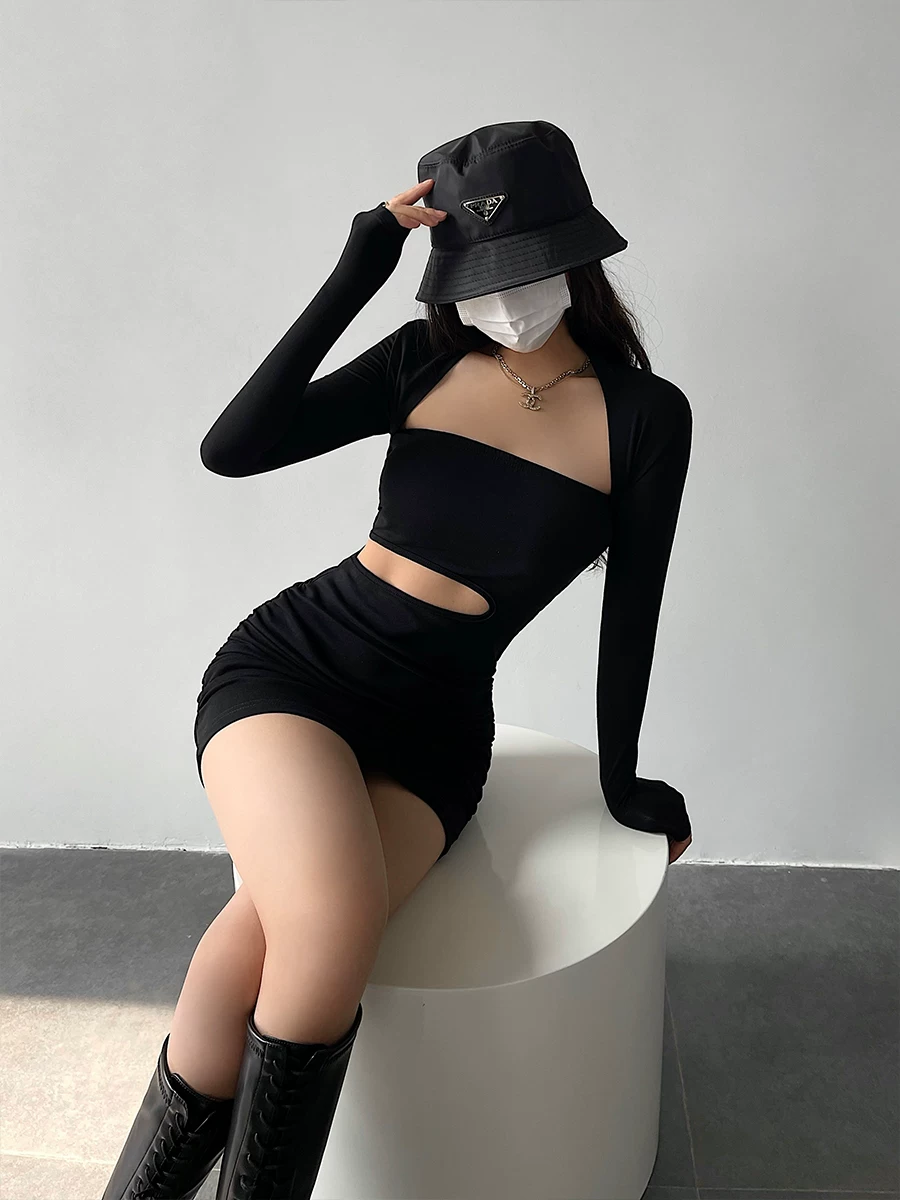 Váy ngắn ôm sát gợi cảm, khoét eo, xếp ly, không dây đeo, kiểu bodycon dành cho nữ của YoungGirlDay.