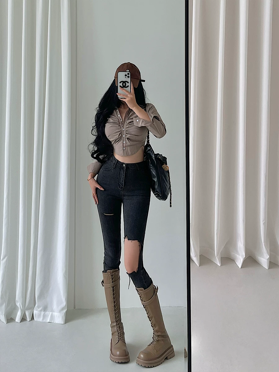 Quần jeans skinny cạp cao nâng mông, ôm sát, rách, ngắn, kiểu YoungGirlDay gợi cảm