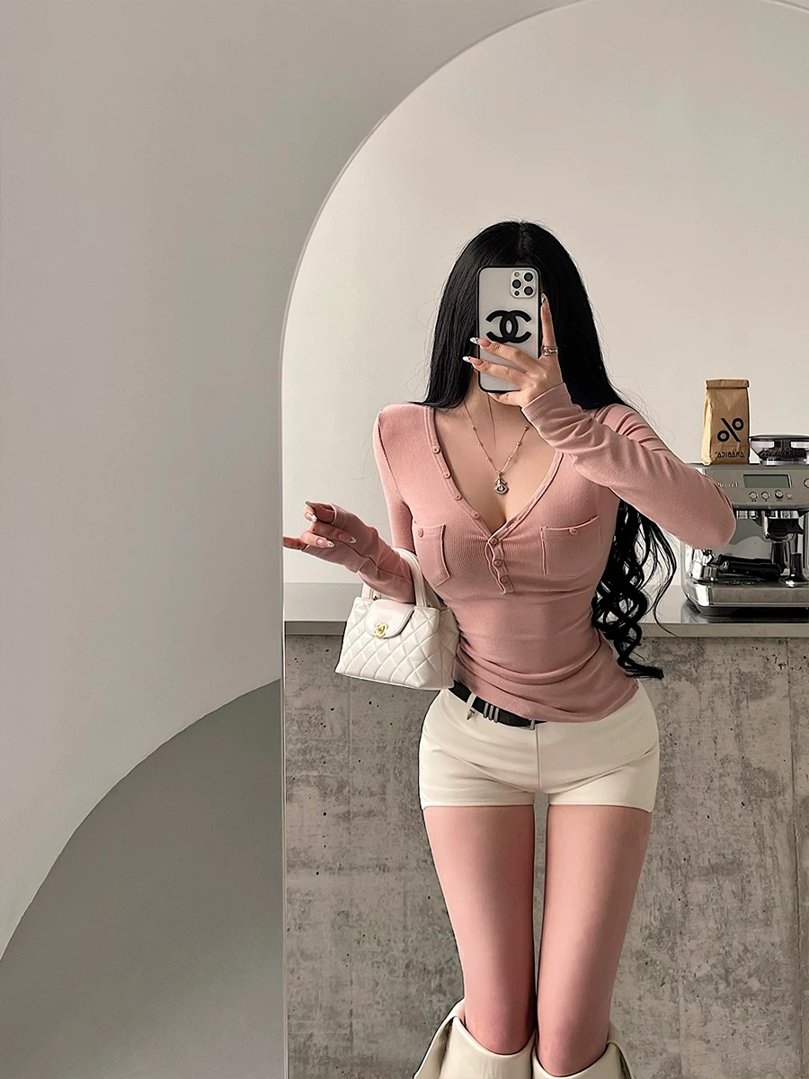 YoungGirlDay pure Desire Áo thun có cổ chữ V có túi đơn, dáng ôm vừa vặn, chải kỹ hai mặt, tay dài