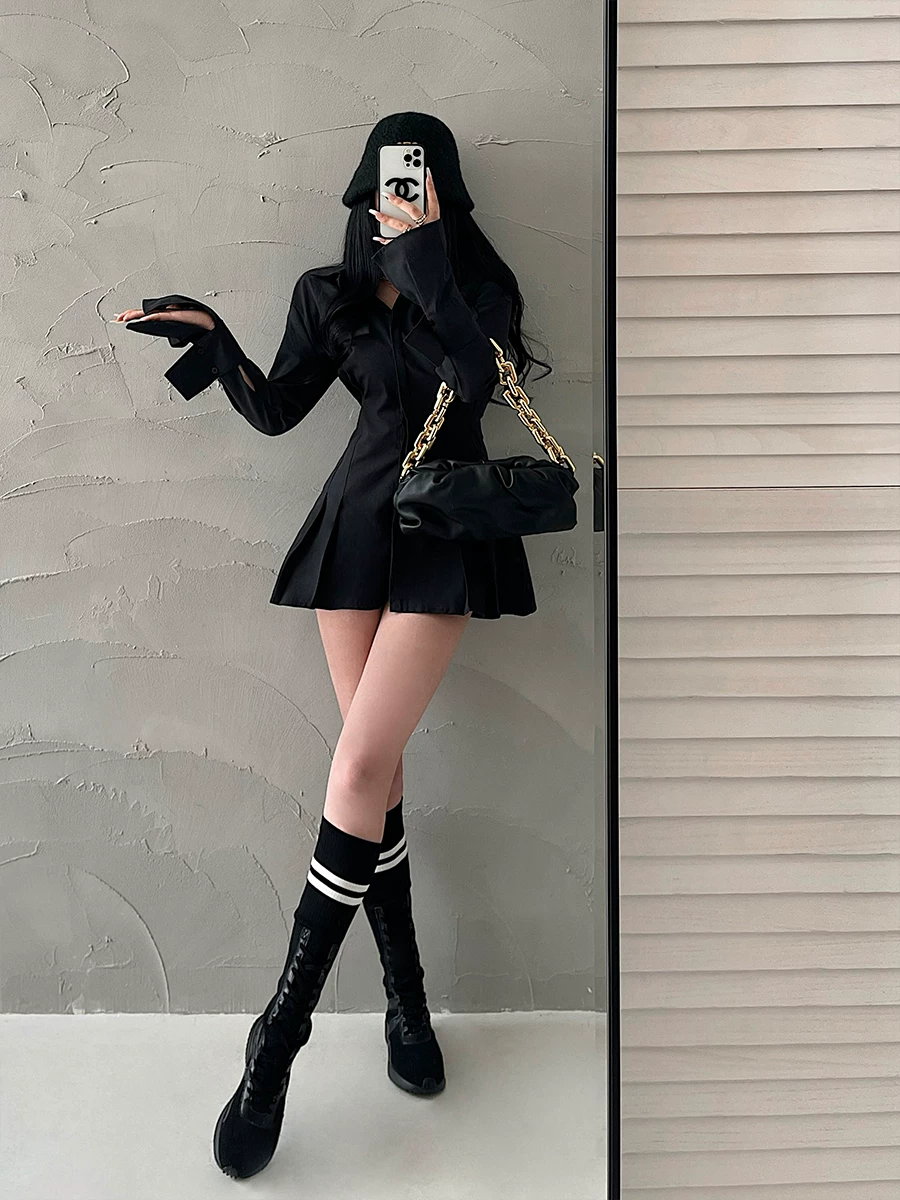 YoungGirlDay Váy sơ mi dài tay ôm sát gợi cảm phong cách Âu Mỹ với eo xếp ly và chân váy ngắn.