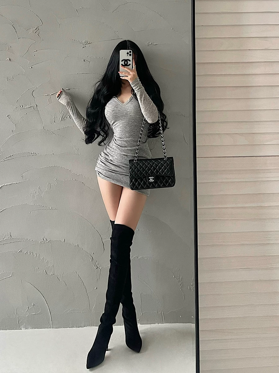 YoungGirlDay Pure Desire Style Phong cách gợi cảm cổ chữ V Slim Fit Ruched dài tay Bodycon Dress Váy ngắn.