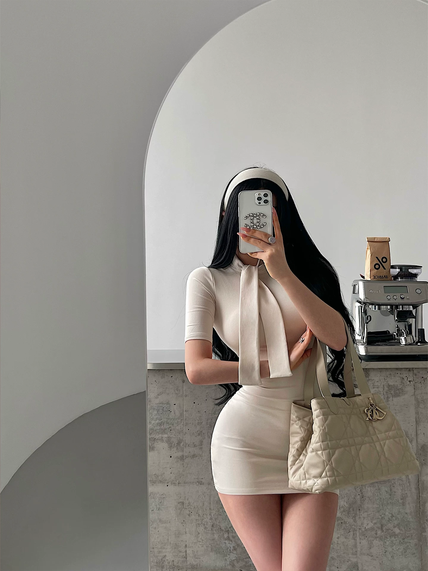 YoungGirlDay khao khát thuần khiết phong cách dịu dàng gợi cảm cổ cao thắt nơ cổ váy ngắn tay ôm sát váy ngắn