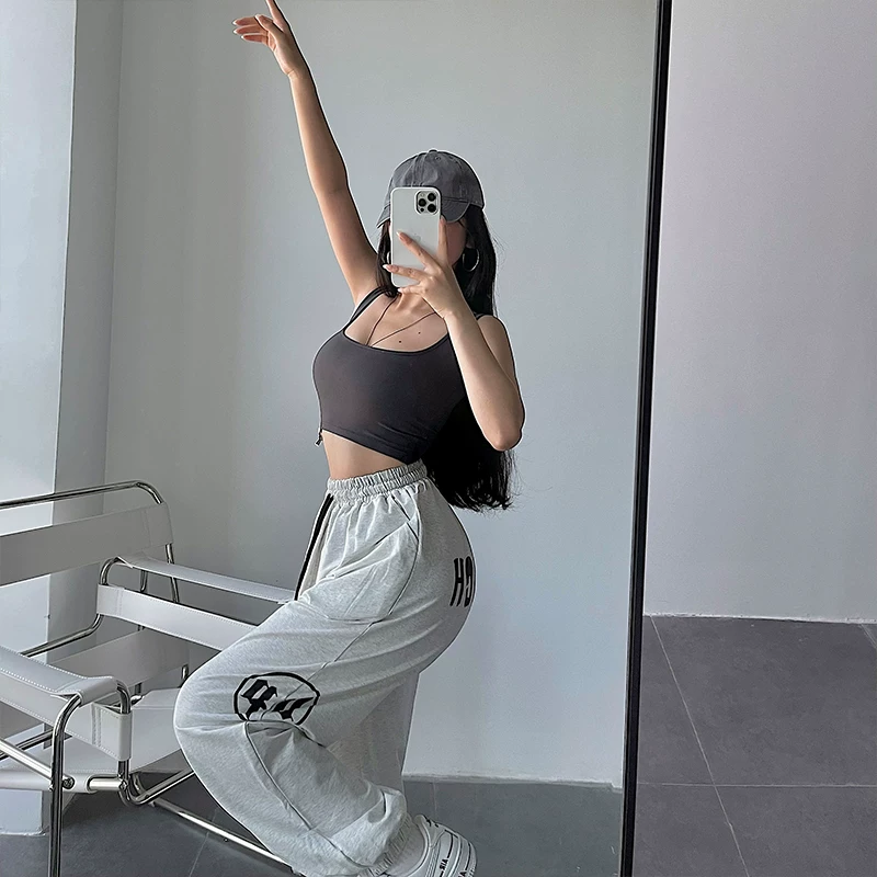 YoungGirlDay phong cách hot girl gợi cảm bó sát giúp thon gọn áo crop top ngắn màu trơn cổ vuông áo hai dây