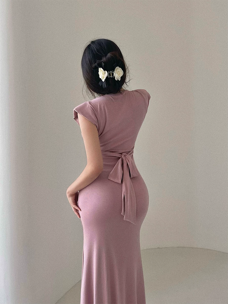 YoungGirlDay váy đuôi cá dài vừa phải, có dây đeo vai gợi cảm, ôm sát eo, có đệm vai, kiểu dáng bodycon