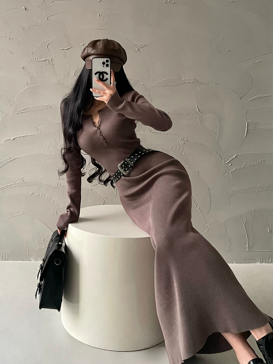 YoungGirlDay phong cách thuần khiết gợi cảm, ôm sát, cổ tròn, tay dài, đầm bodycon, váy dài