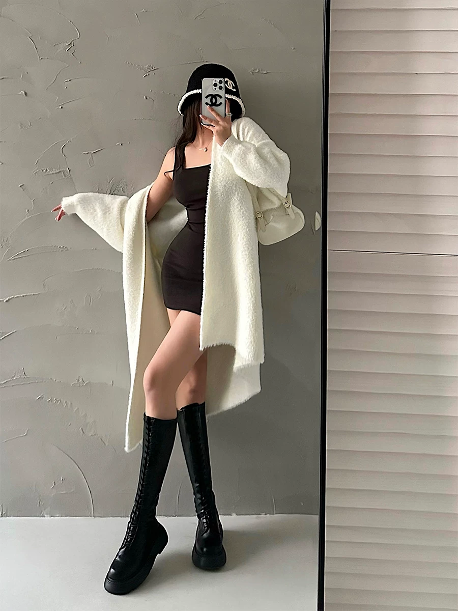 YoungGirlDay khao khát thuần khiết gợi cảm, váy ôm sát hông, áo khoác cardigan dài vừa phải, bộ hai món