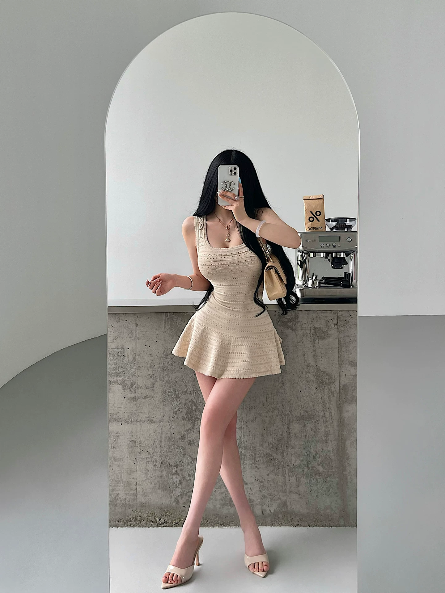 YoungGirlDay Pure Desire Phong cách nhẹ nhàng Gợi cảm Slim Fit eo thon gọn Váy dệt kim chữ A Váy ngắn.
