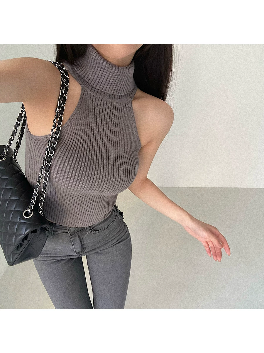 Áo thun nữ tay sát nách cổ cao ôm sát gợi cảm YoungGirlDay, chất liệu dệt kim, kiểu dáng trẻ trung quyến rũ.