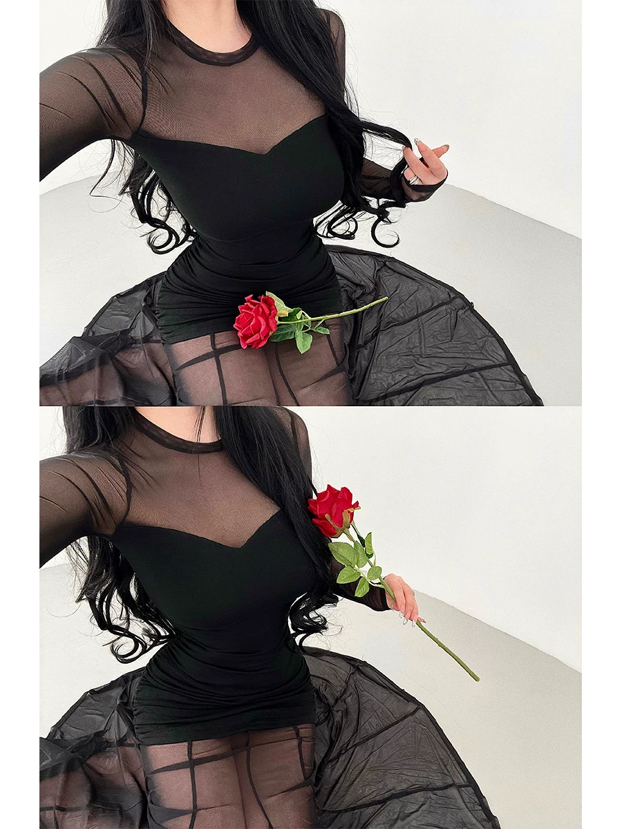 YoungGirlDay phong cách thuần khiết và quyến rũ, váy dài đuôi cá xếp ly ôm eo, phối lưới, kiểu dáng thuần khiết và quyến rũ