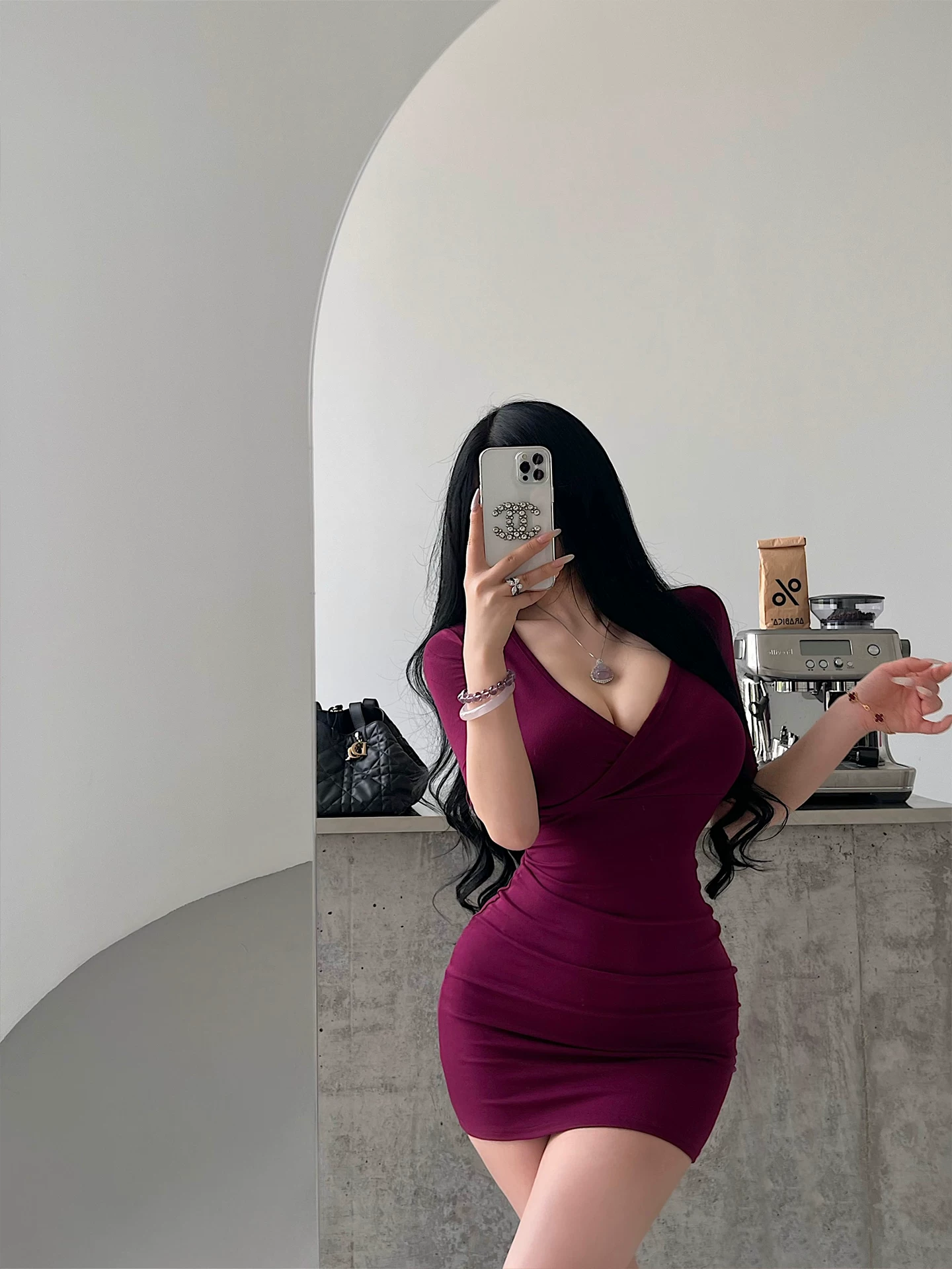 YoungGirlDay Pure Desire Style Hot Girl Gợi cảm cổ chữ V Slim Fit Mid-sleeve Bodycon Dress Váy ngắn