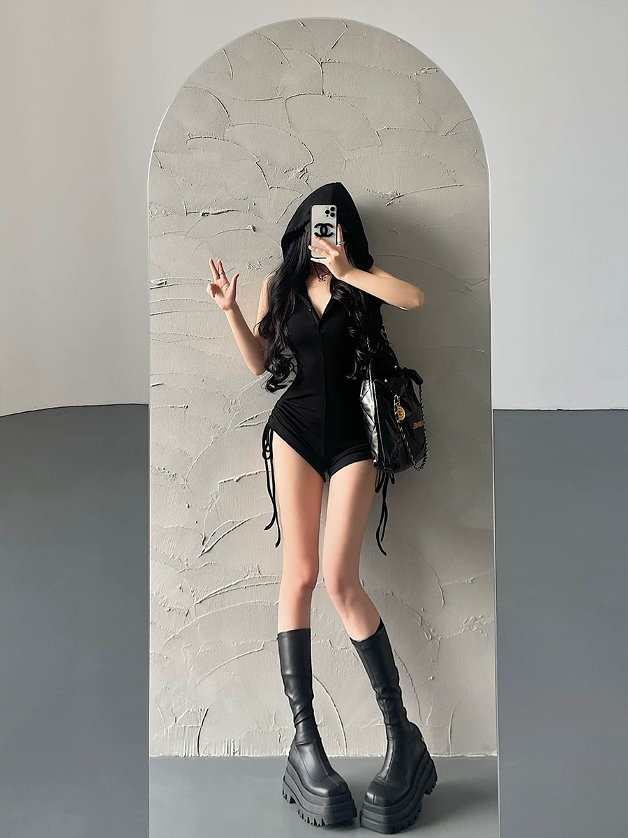 YoungGirlDay Quần short liền thân có dây rút có mũ trùm đầu phong cách châu Âu và Mỹ hot girl có dây rút ôm sát không tay hở lưng có dây rút