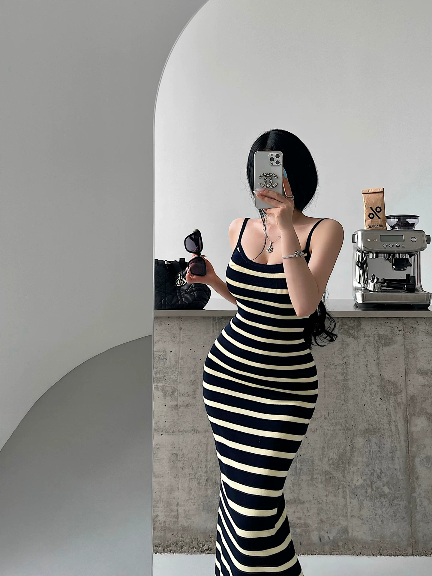 YoungGirlDay khao khát thuần khiết gợi cảm, ôm sát, sọc, chất liệu Lyocell, đầm bodycon dây spaghetti dài