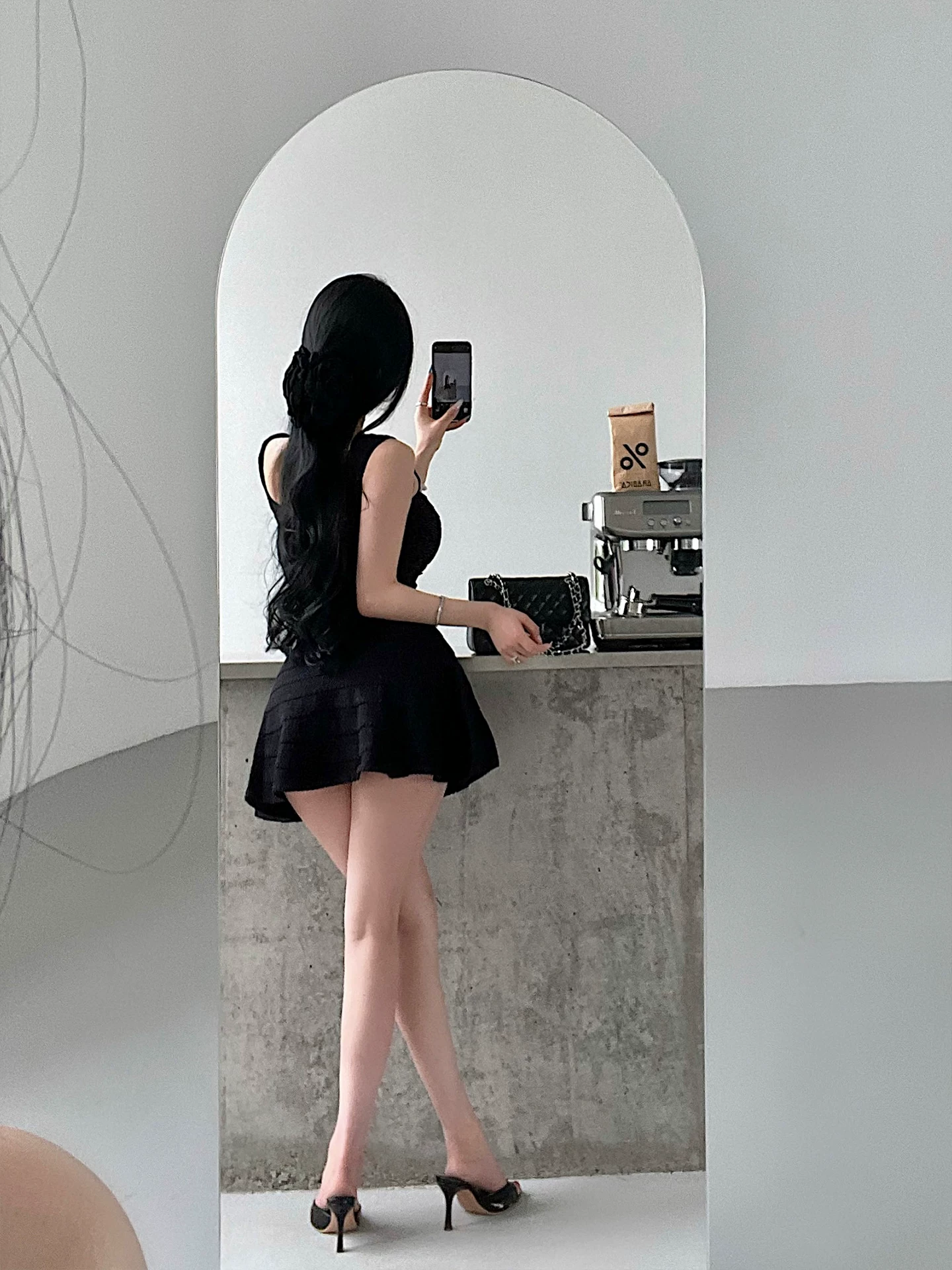 YoungGirlDay Pure Desire Phong cách nhẹ nhàng Gợi cảm Slim Fit eo thon gọn Váy dệt kim chữ A Váy ngắn.