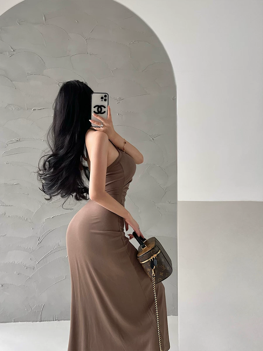 YoungGirlDay Pure Desire Atmosphere Váy dài cổ yếm hở lưng gợi cảm có miếng đệm ngực.