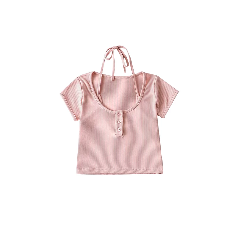 YoungGirlDay Hot Girl Slim Fit Áo crop top ngắn với thiết kế thon gọn và áo thun ngắn tay cổ hai dây giả hai mảnh.