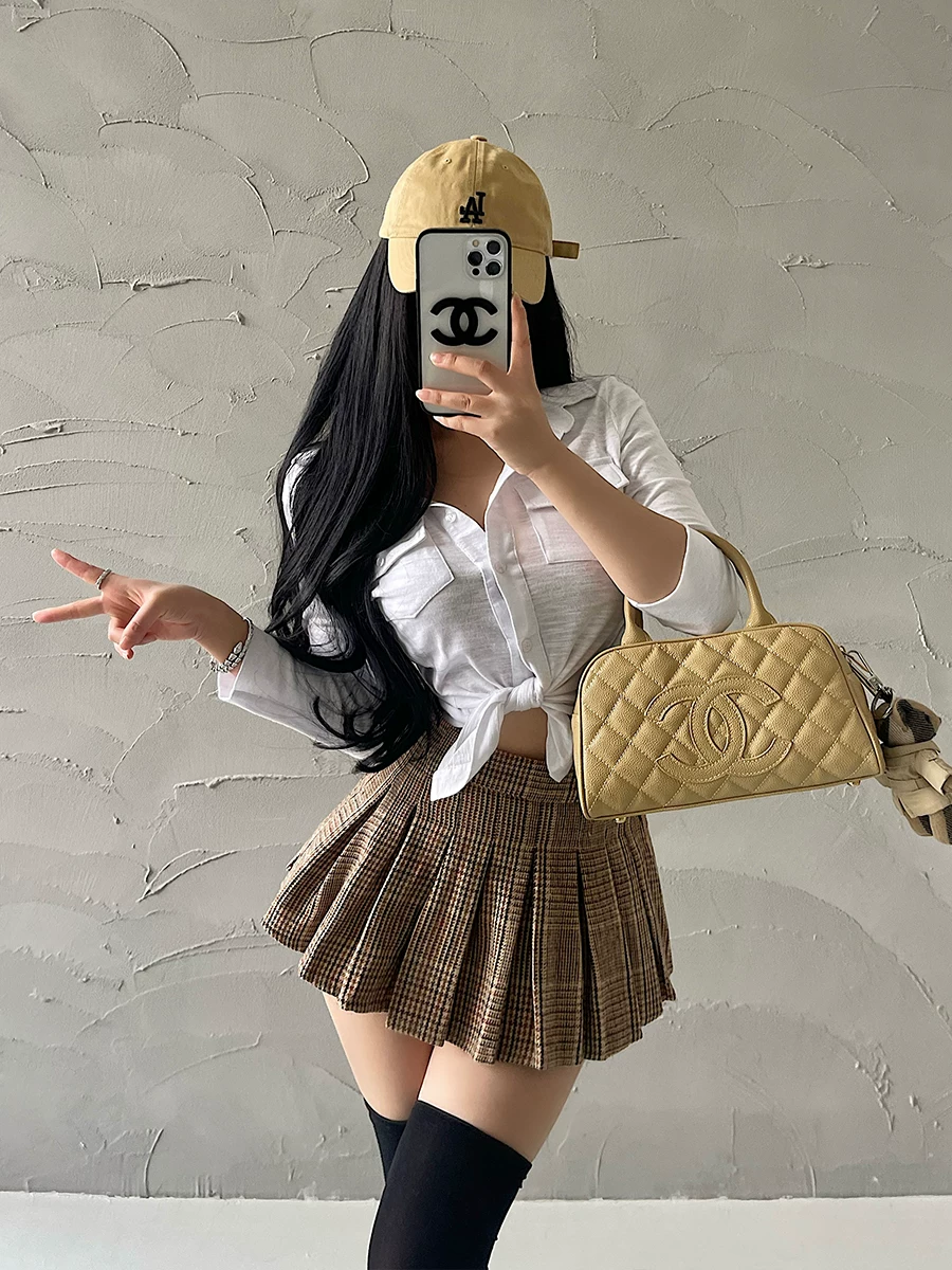 YoungGirlDay khao khát thuần khiết gợi cảm áo sơ mi dài tay một hàng khuy, váy ngắn xếp ly kẻ sọc eo thấp, bộ váy ngắn