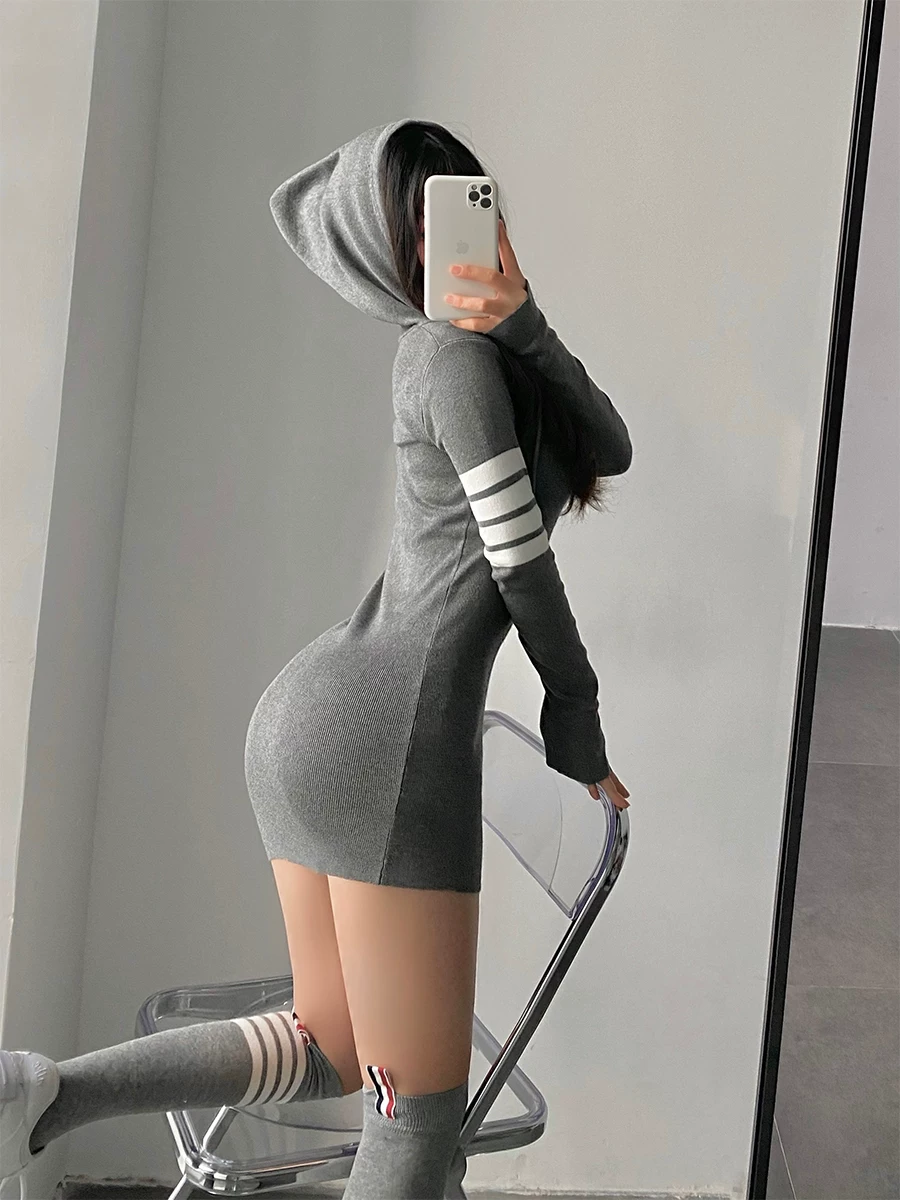 YoungGirlDay khao khát thuần khiết gợi cảm ôm sát dây rút có mũ trùm đầu dài tay đan dây rút váy ngắn hợp thời trang