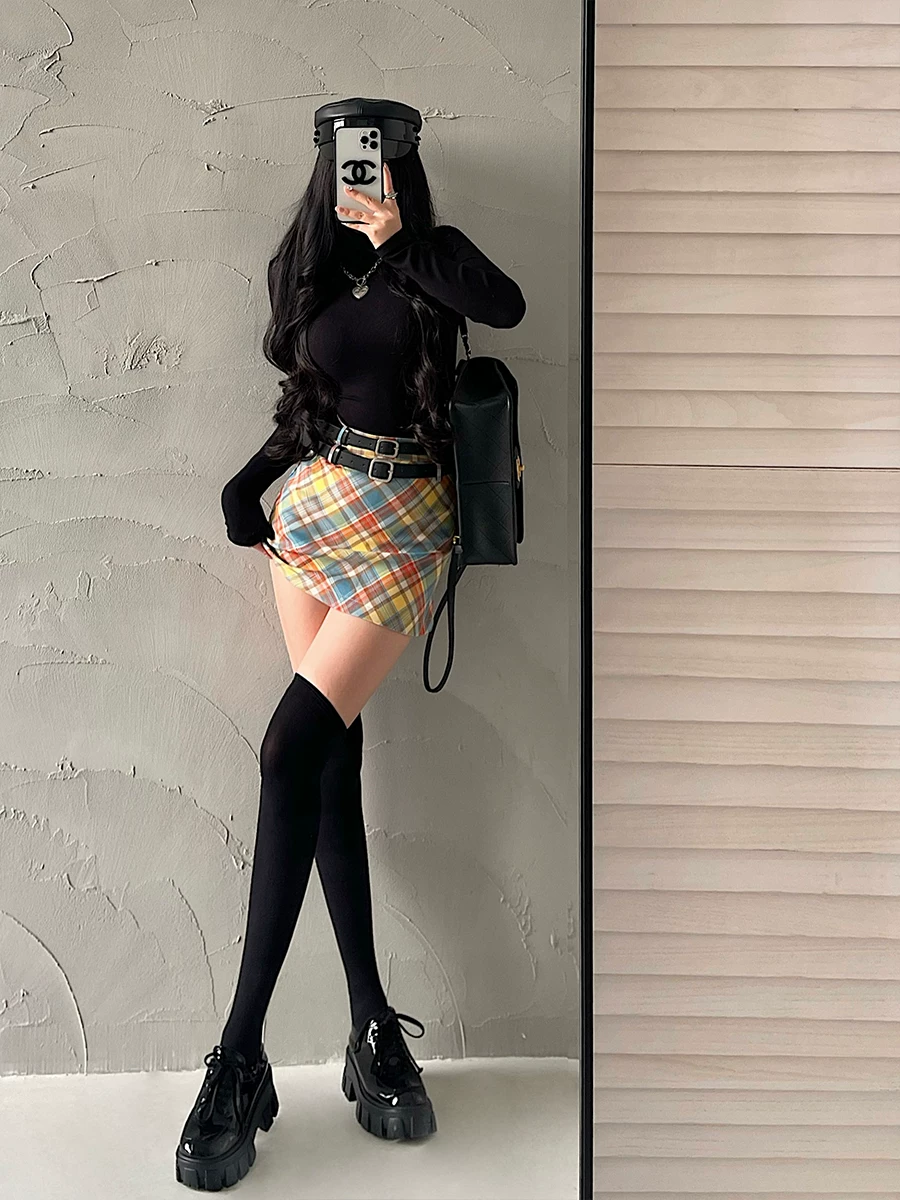 YoungGirlDay retro dopamine váy kẻ sọc cạp cao giảm béo có đai đôi chống lộ váy ngắn ôm hông