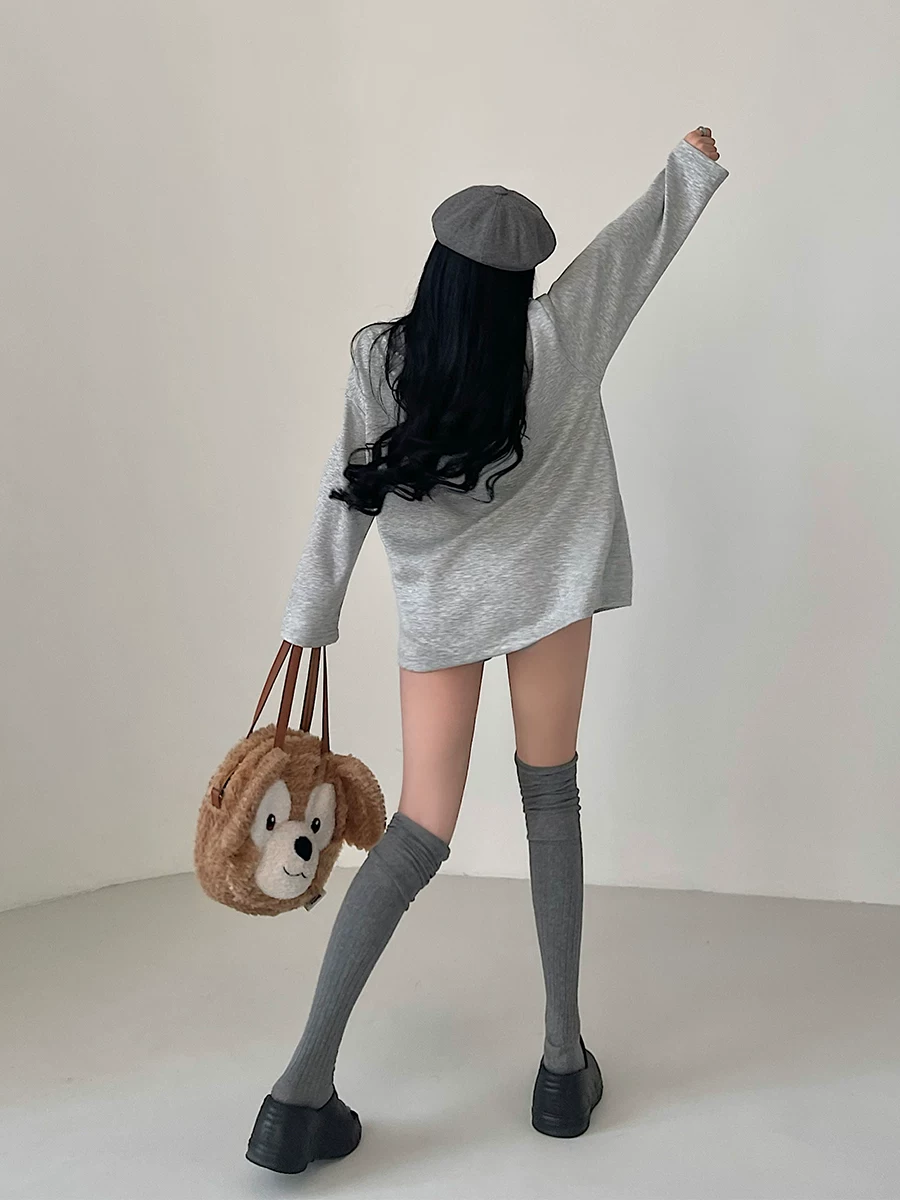 YoungGirlDay Áo nỉ dáng rộng cổ chữ V cỡ lớn thời trang kiểu Mỹ có đệm ngực và bộ quần short cạp cao
