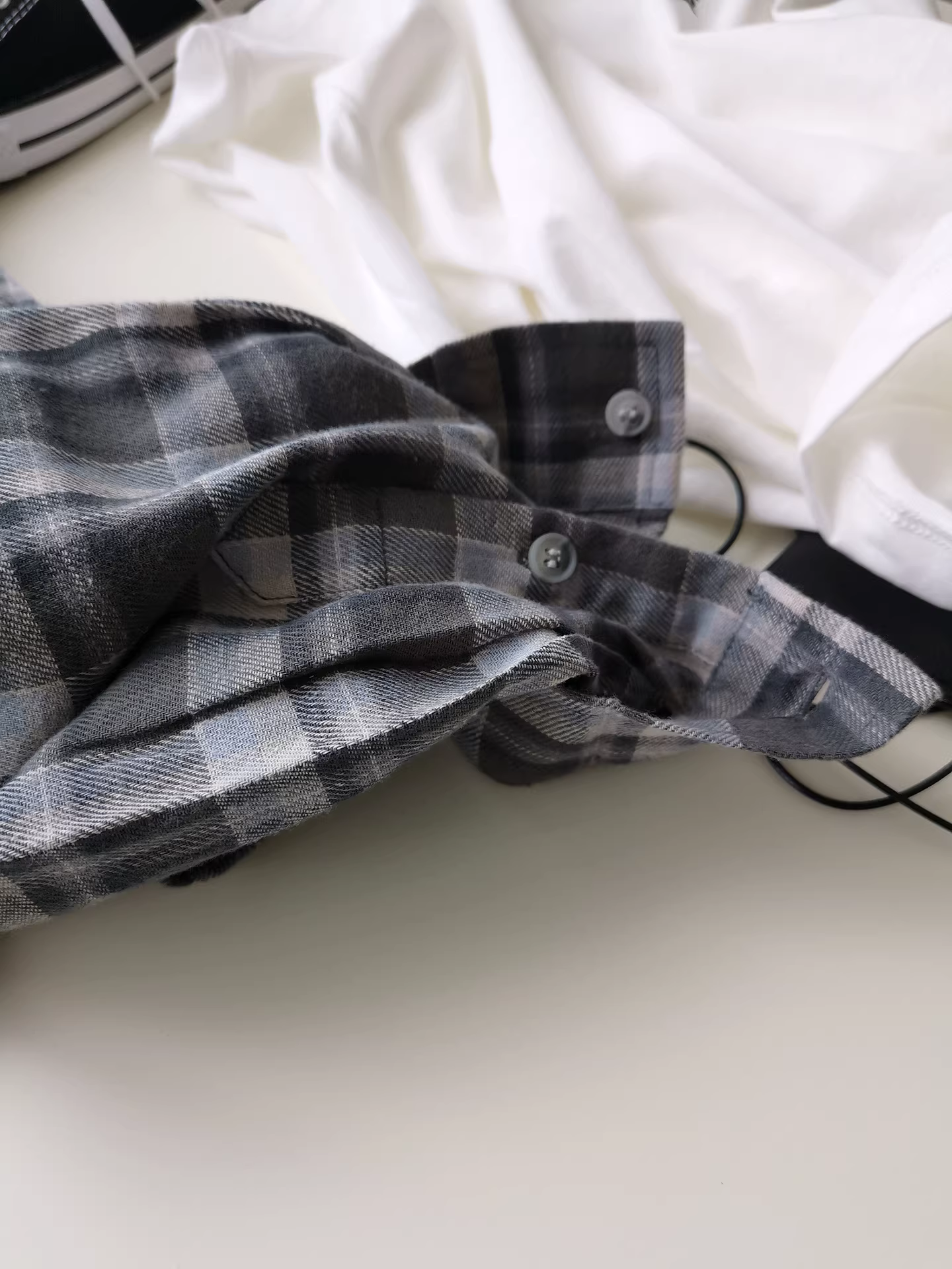 Phong cách lười biếng được thăng hoa ~ Áo sơ mi dài tay kẻ sọc màu xám nhạt phong cách Hàn Quốc dành cho nữ, mùa thu