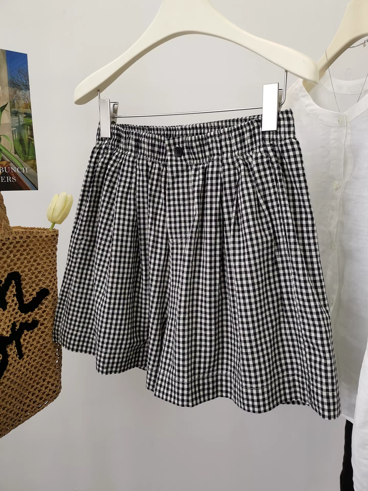 Tạo cảm giác lười biếng! Quần short kẻ sọc cotton-linen dáng rộng, thoải mái, nhẹ, thoáng khí, lưng thun, dễ mặc, dành cho nữ mùa hè.