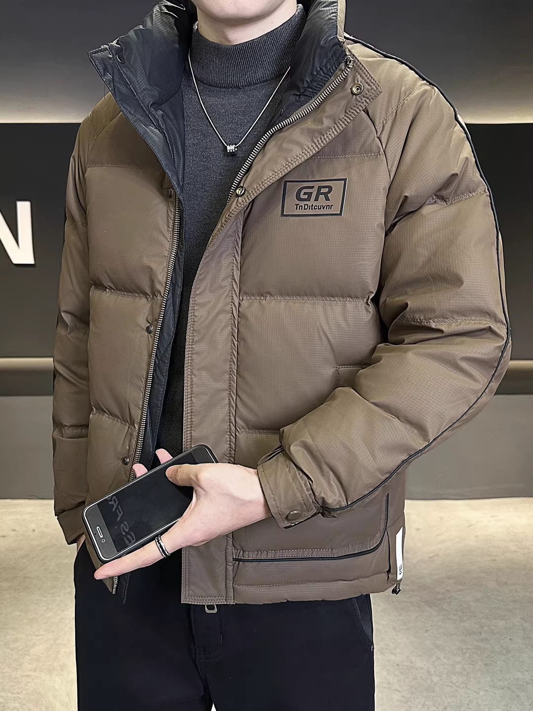 Áo khoác phao nam phối màu tiêu chuẩn quốc gia, chất lượng cao, kiểu dáng thời trang mới mùa đông 2025, áo khoác ngắn ấm áp