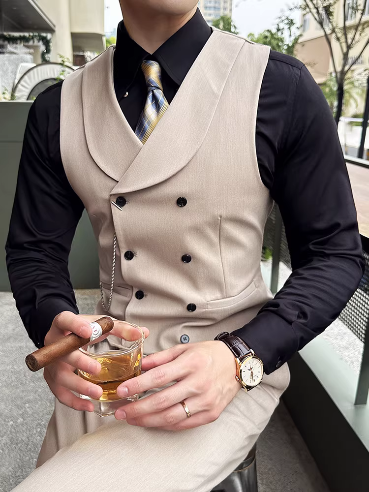 Áo vest nam kiểu Anh, dáng vest hai hàng khuy, phong cách công sở lịch lãm, thời trang cao cấp, ôm dáng, áo vest phù rể đám cưới