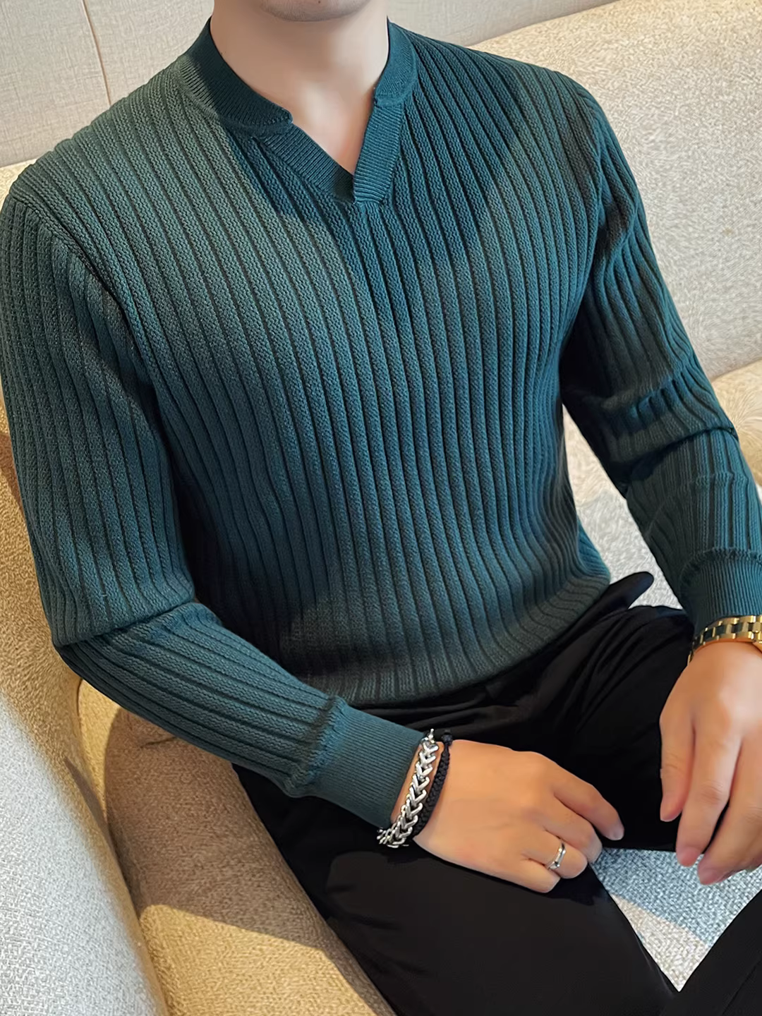Áo len nam cổ V dày dặn mùa thu đông, chất lượng cao, đa năng, thời trang, kiểu dáng cổ điển sang trọng.