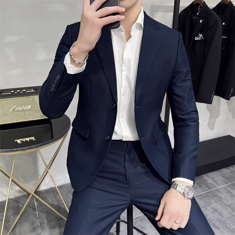 Bộ vest nam cao cấp xuân 2024 kiểu Anh phiên bản Hàn Quốc thời thượng, dáng ôm, lịch lãm, phong cách doanh nhân.