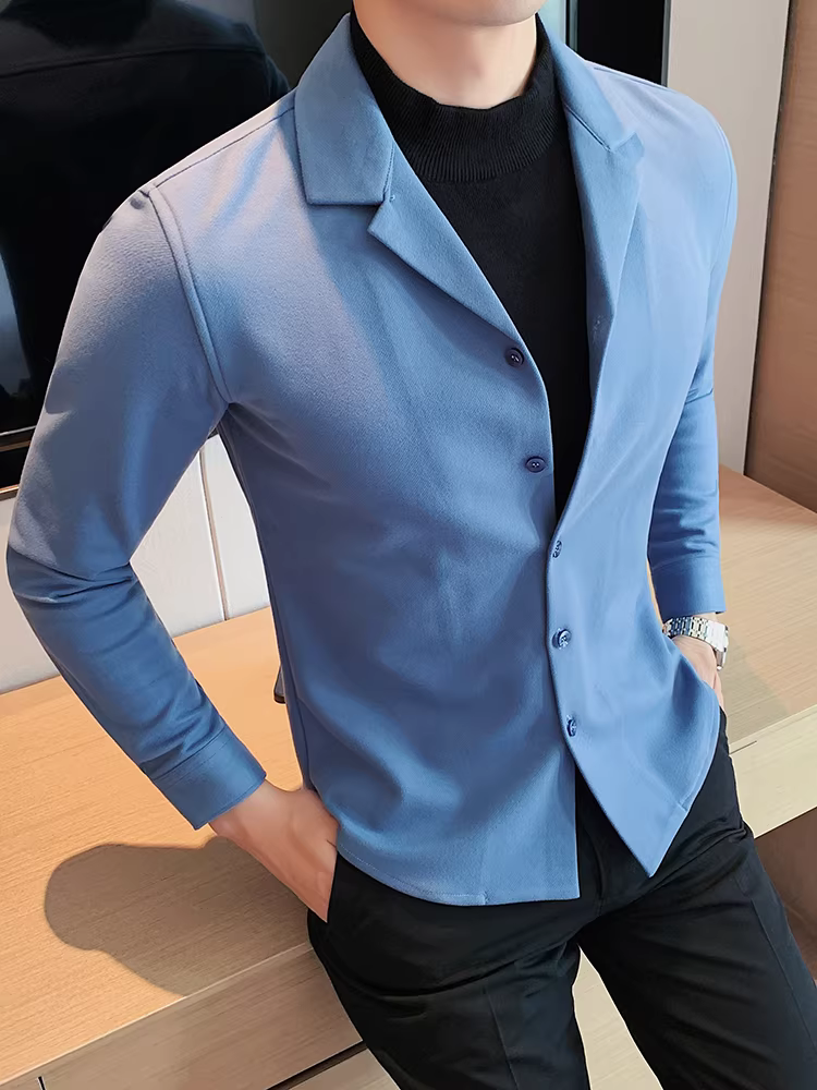 Áo khoác len nam giả hai lớp cổ áo vest, kiểu dáng ôm body, chất liệu len, thích hợp cho mùa thu đông, kiểu dáng công sở lịch lãm.