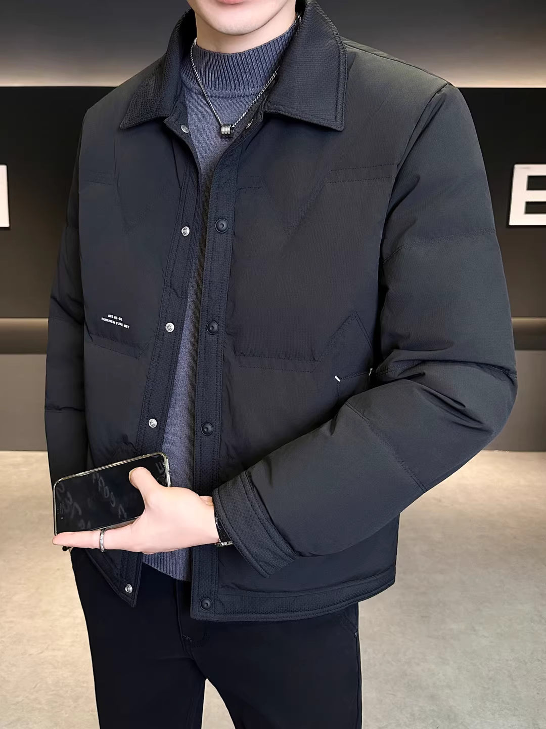 Áo khoác phao nhẹ cổ trụ tiêu chuẩn quốc gia dành cho nam, mẫu mới mùa đông 2025, cảm giác cao cấp, dáng nhẹ, áo khoác ngắn.