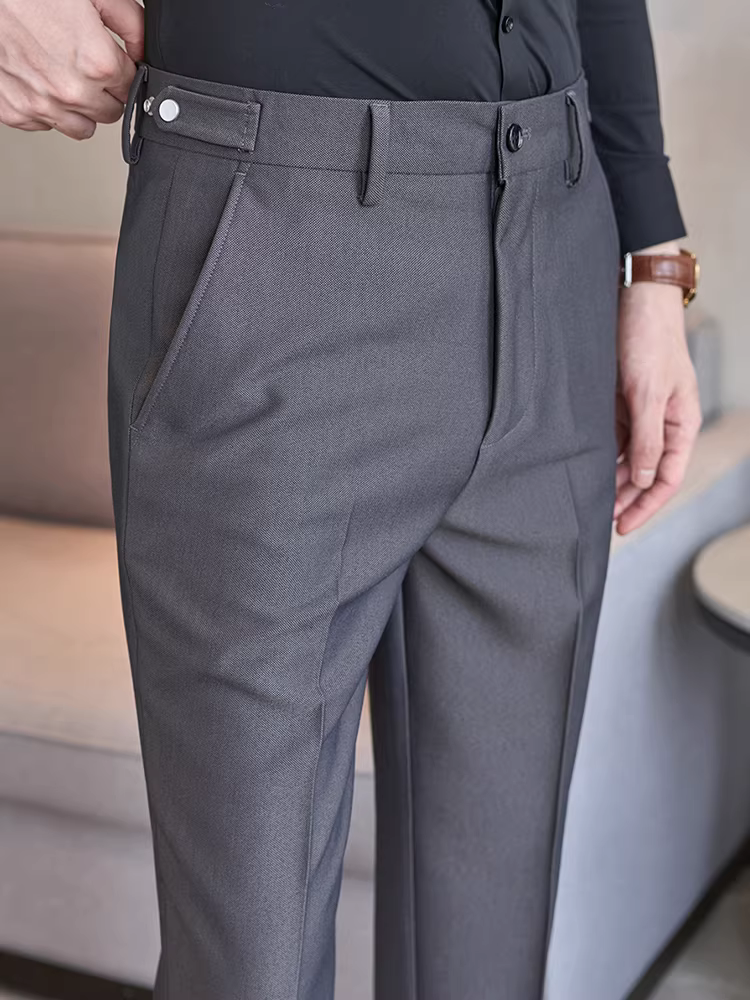 Quần âu nam thiết kế eo điều chỉnh, dáng ôm, ống côn, chất lượng cao, dễ chăm sóc, thích hợp cho công việc.