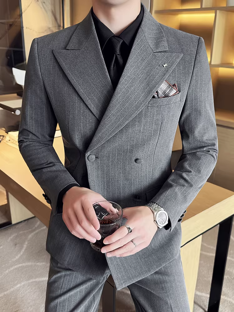 Vest kẻ sọc hai hàng khuy cho nam, phiên bản dày dặn, thời trang và hợp xu hướng, ôm dáng, lịch sự nhưng vẫn năng động, vest cưới cao cấp.