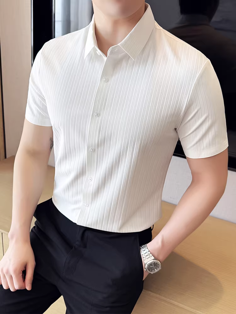 Áo sơ mi nam ngắn tay kẻ sọc tối màu, kiểu dáng mỏng nhẹ mùa hè, ôm dáng thời trang, phong cách trẻ trung, lịch sự, dễ chăm sóc, không nhăn.