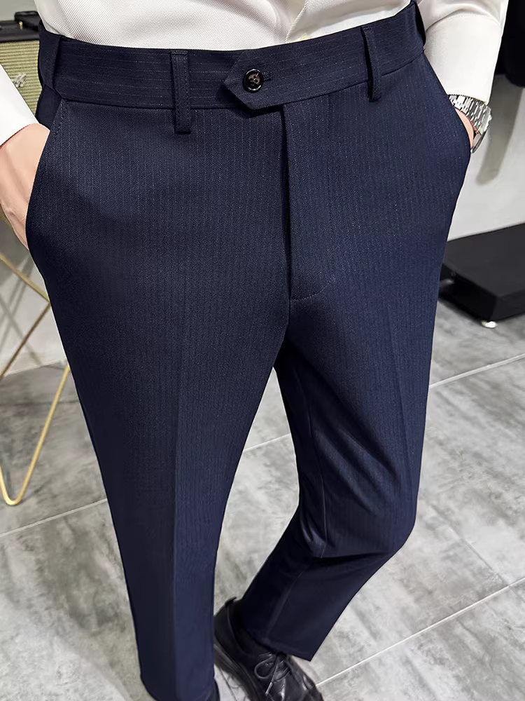 Quần âu nam lưng thun kẻ sọc, chất lượng cao, kiểu dáng đa năng, chất liệu mềm mại, ôm dáng, kiểu dáng thon gọn.