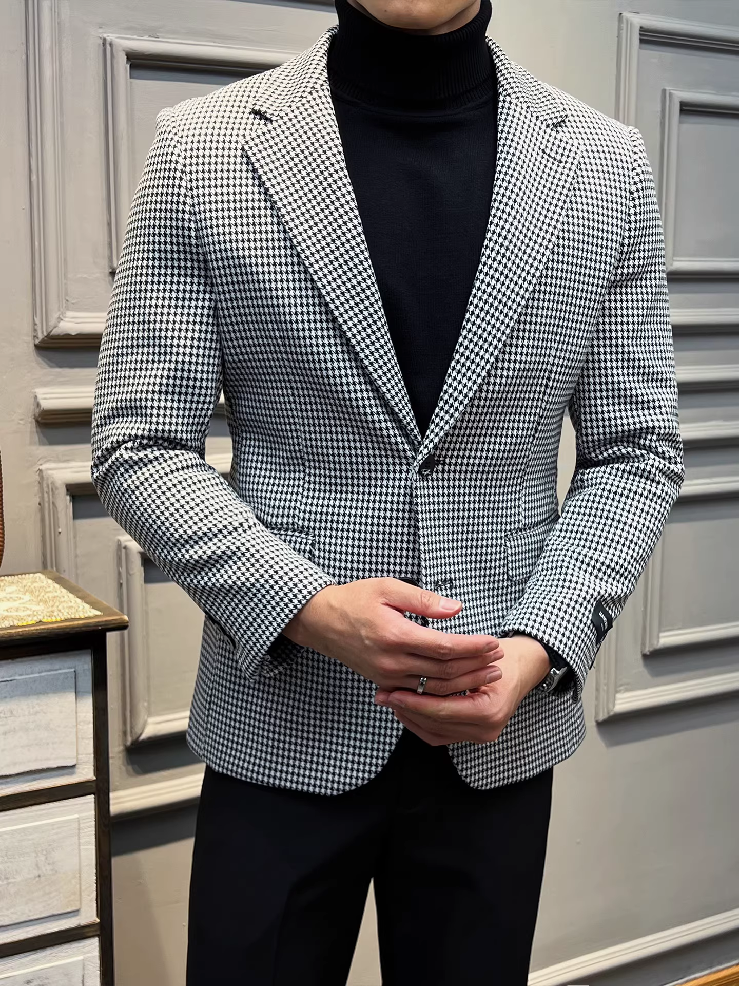 Áo vest nam cao cấp họa tiết răng cưa, dáng ôm, thời trang, lịch sự, đa năng, chống nhăn, dễ chăm sóc.