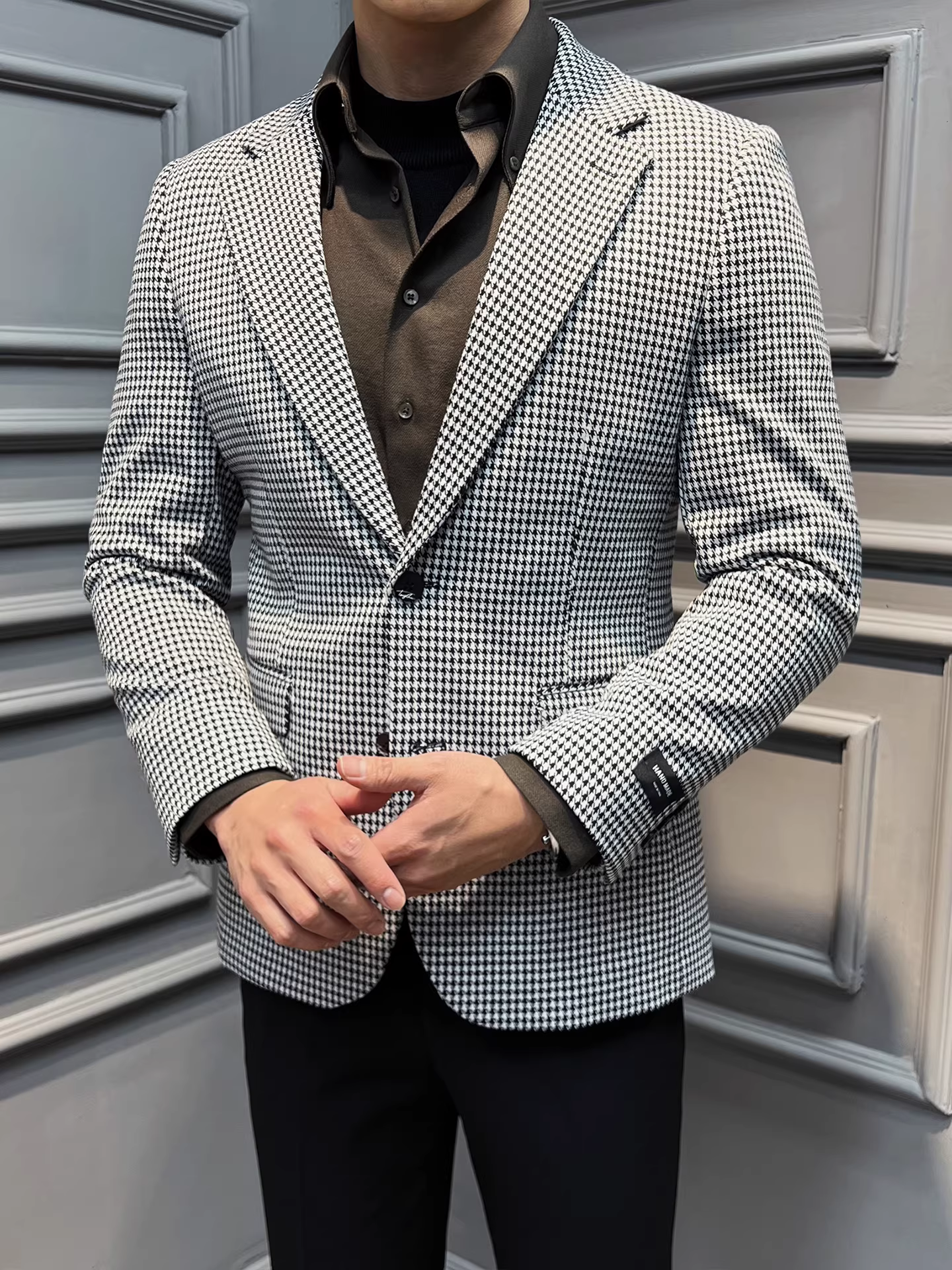 Áo vest nam cao cấp họa tiết răng cưa, dáng ôm, thời trang, lịch sự, đa năng, chống nhăn, dễ chăm sóc.