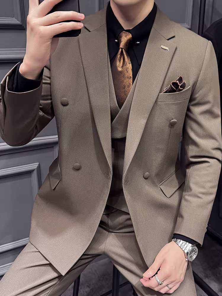 Bộ vest nam hai hàng khuy, chất lượng cao, mềm mại và bay bổng, kiểu dáng ôm sát, trang phục công sở lịch sự, vest cưới, bộ ba món