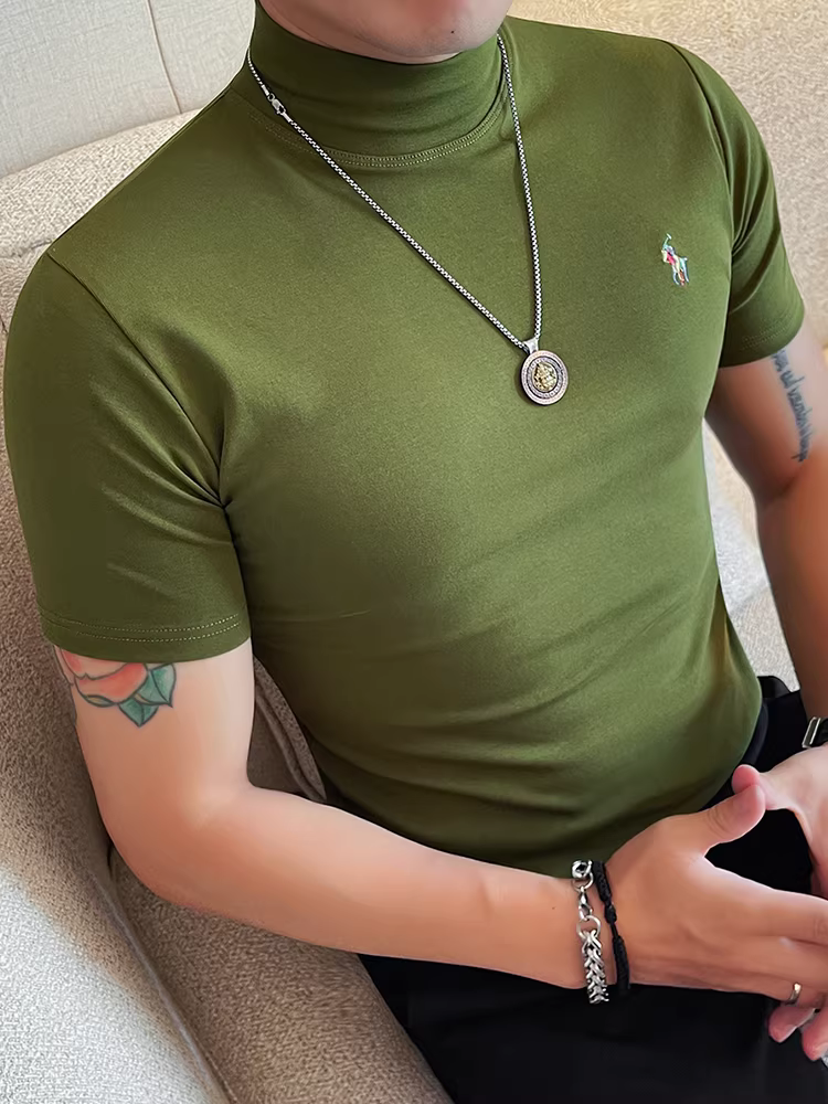 Áo thun nam cổ lọ nửa cao tay ngắn, kiểu mới thu đông 2025, thời trang cao cấp, ôm dáng, áo lót cổ trung.