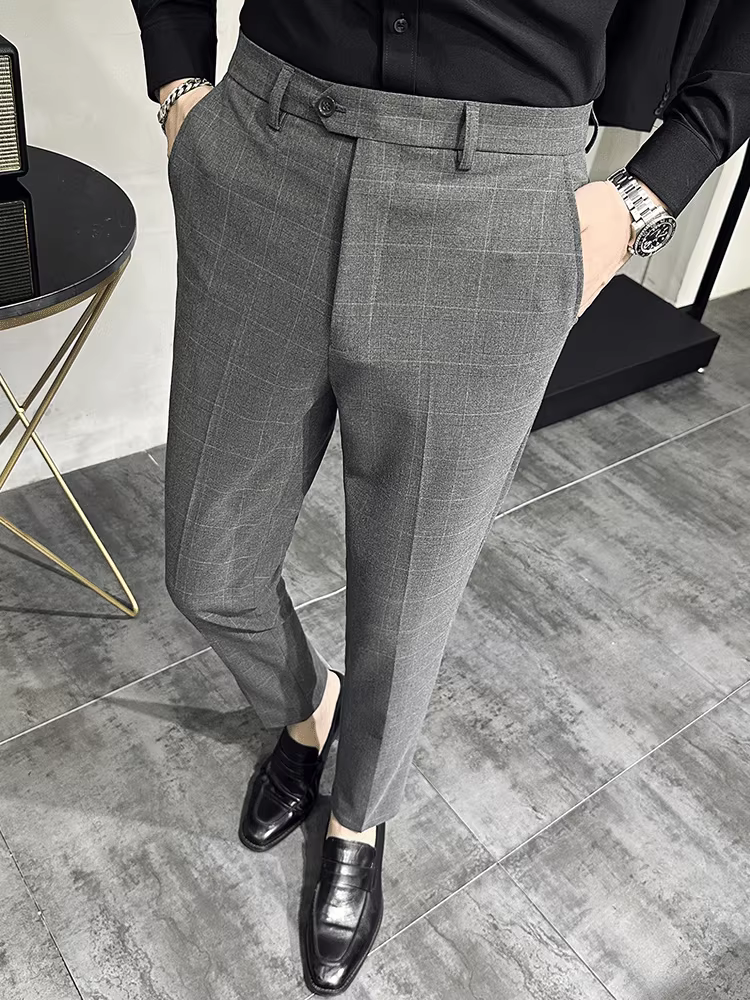 Quần âu kẻ caro nam, thời thượng và cao cấp, kiểu dáng mới 2024, quần ống côn lịch lãm và ôm dáng, quần kiểu Hàn Quốc.