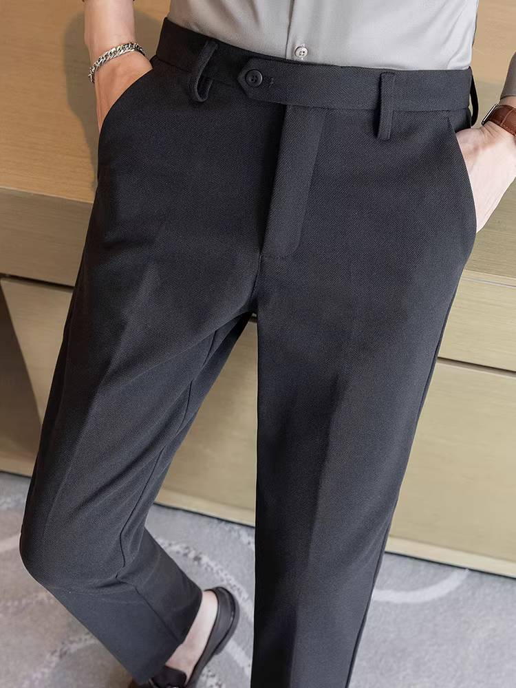 Quần âu nam chất liệu len pha, thích hợp cho mùa thu đông, dày dặn, chất lượng cao, kiểu dáng thường ngày, ôm dáng thời trang, lịch sự và không nhăn.