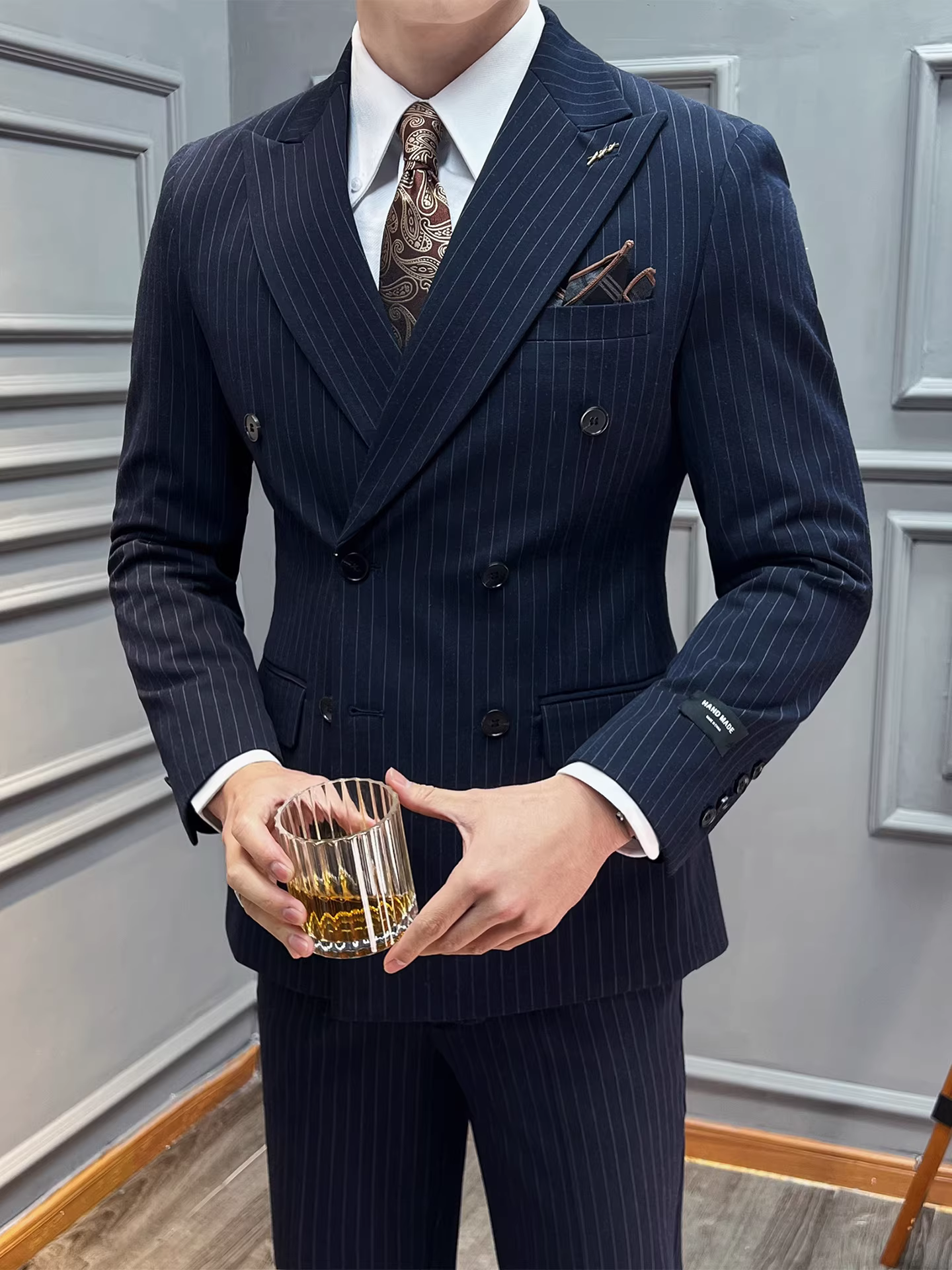 Bộ vest nam kẻ sọc hai hàng khuy, kiểu dáng thời trang ôm body, cao cấp, lịch lãm, thích hợp cho đám cưới, công việc, chú rể, bộ ba mảnh