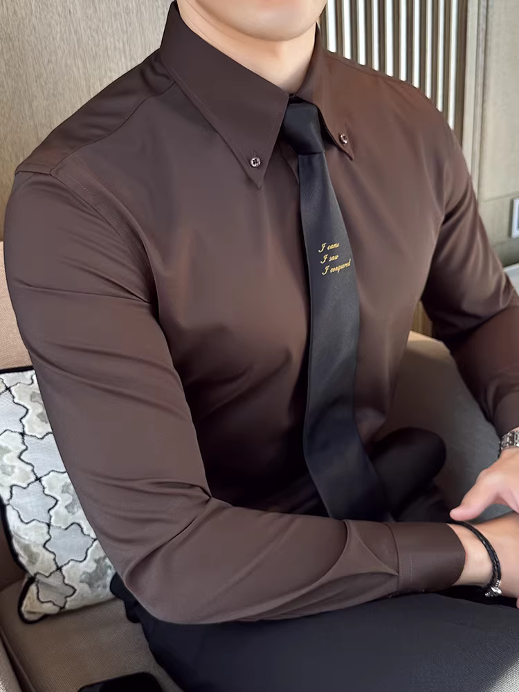 Áo sơ mi nam kiểu Pháp, cổ nhọn lớn, tay dài, kiểu dáng công sở lịch lãm, phong cách Anh quốc cao cấp, mẫu mới xuân thu 2025