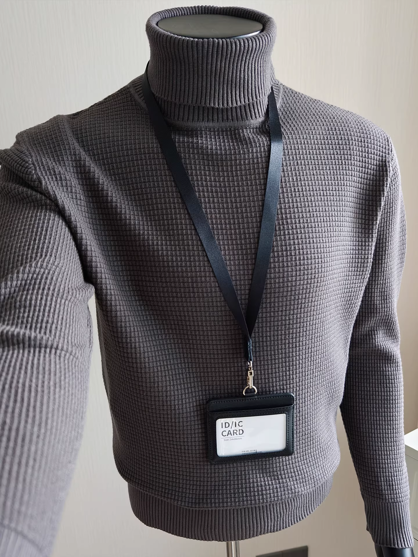 Áo len cổ lọ dệt kim kiểu Old Money dành cho nam, tay dài, kiểu mới mùa đông 2025, dáng rộng, áo len trơn đa năng.