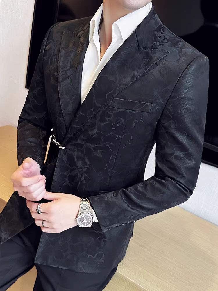 Áo khoác da hoa văn tối màu dành cho nam, kiểu dáng cao cấp, hợp thời trang thu đông, ôm dáng, lịch sự, có khuy bên, kiểu áo vest công sở.