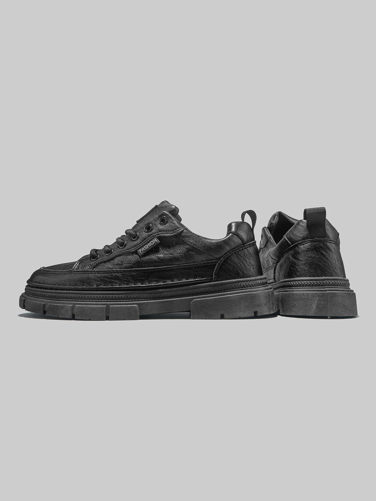 Giày nam Dongjia Qshoes mùa thu 2025, giày da đen kiểu casual, retro, cổ thấp, đa năng, phong cách giày thể thao công sở.